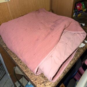 Threshold Blush Quilted Comforter